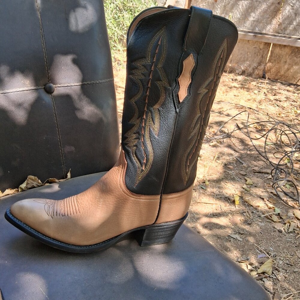 Ladies Lucchese 2000